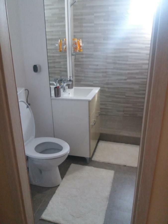 Juli'S Apartment Oradea Extérieur photo